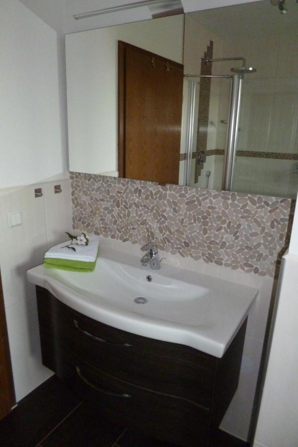 Haus Weinheck Apartment *